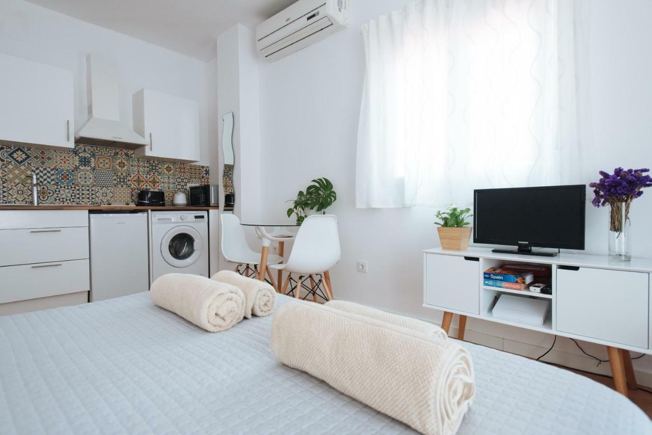Charming Terrace - Sunny Chill Out Terrace Apartment Seville Exterior photo